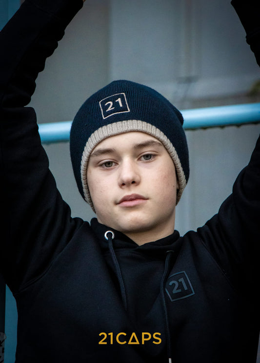 21 Beanie Donker Blauw - Beige