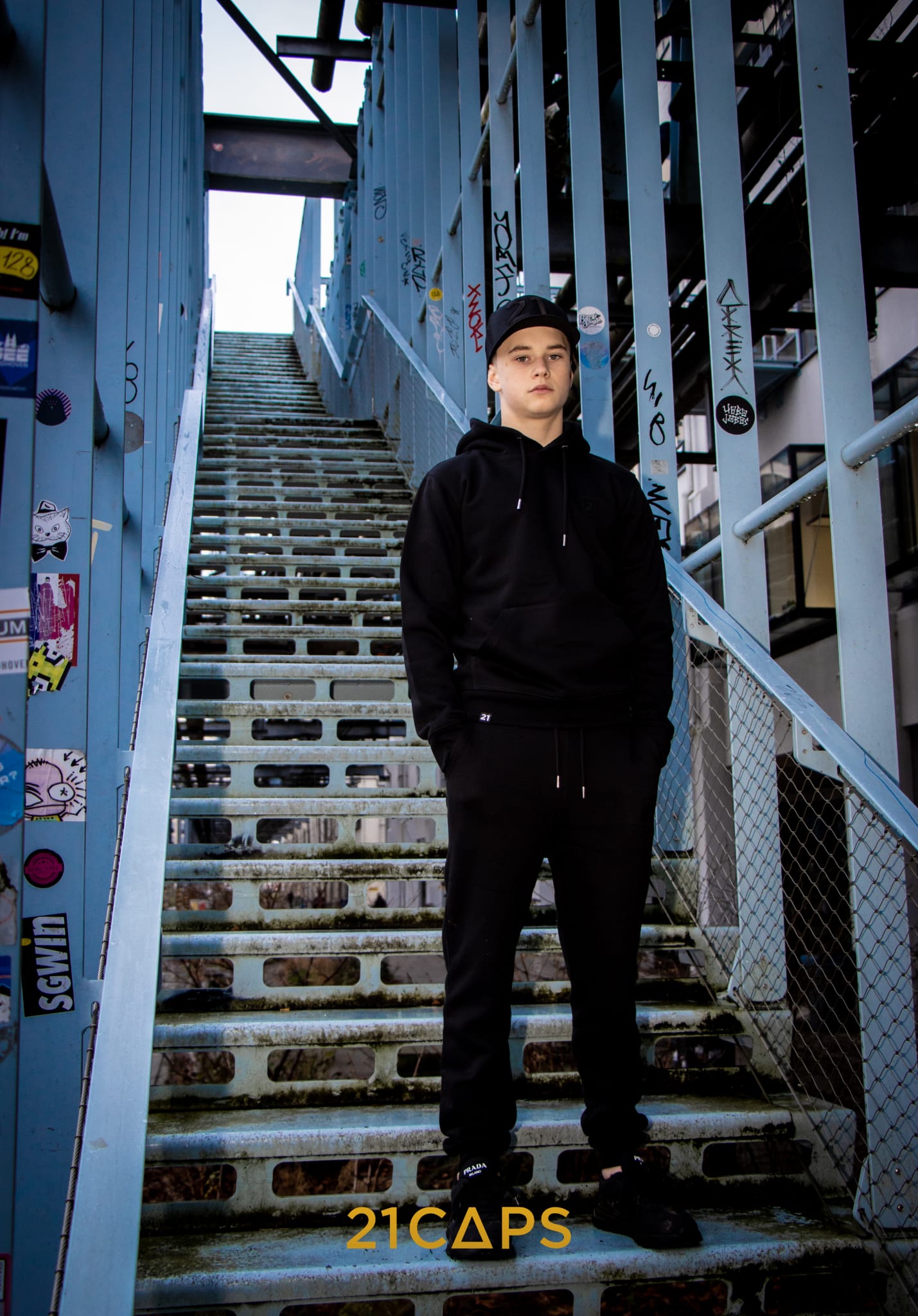 21 Hoodie zwart Uni-sex