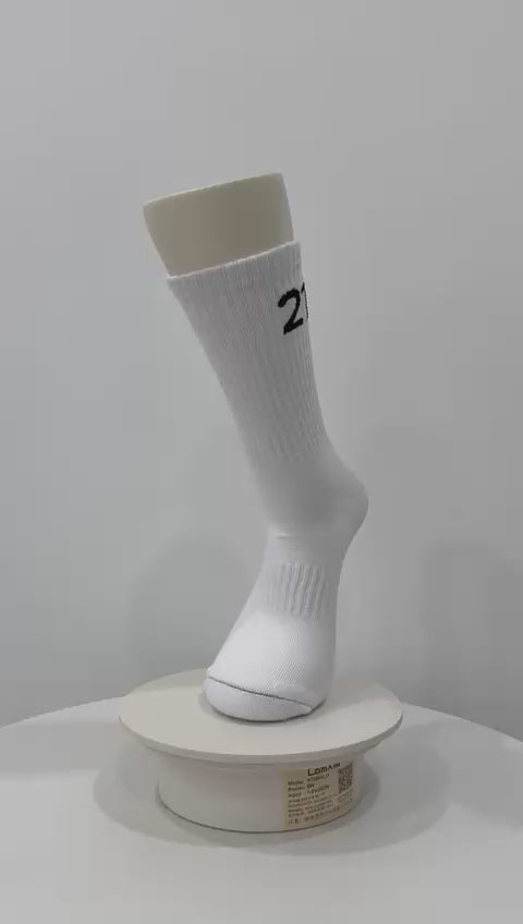 Training socks (unisex) zwarte of witte sokken met compressie op de wreef voor extra steun. One size – past altijd perfect.